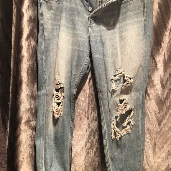 Abercrombie & Finch - Picture 2 of 2